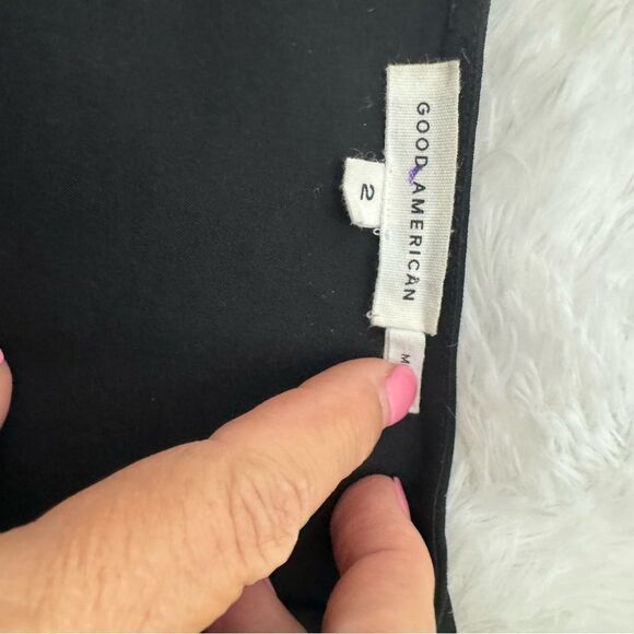 Good American Black Wrap Blouse - Picture 6 of 9